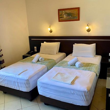 Hotel Alkionis Jeriszósz Kültér fotó
