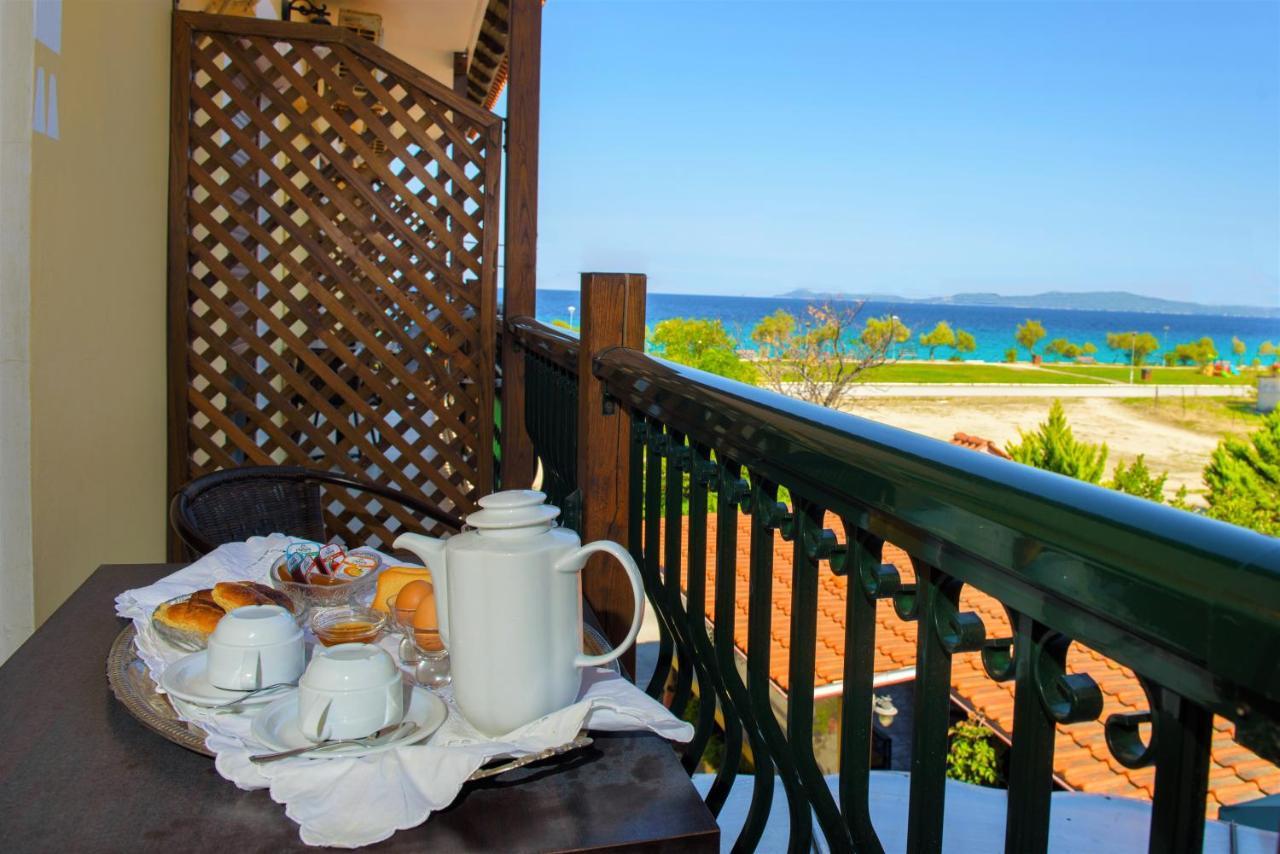 Hotel Alkionis Jeriszósz Kültér fotó