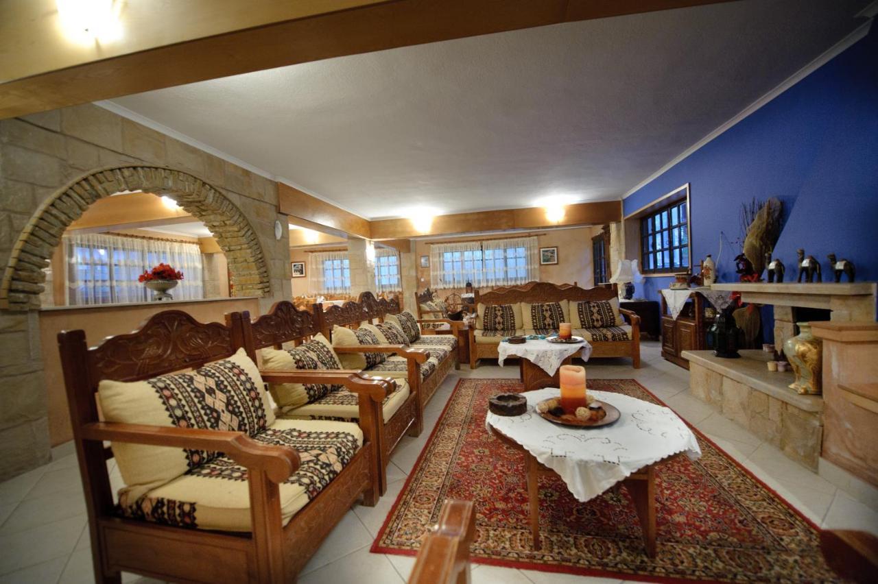 Hotel Alkionis Jeriszósz Kültér fotó