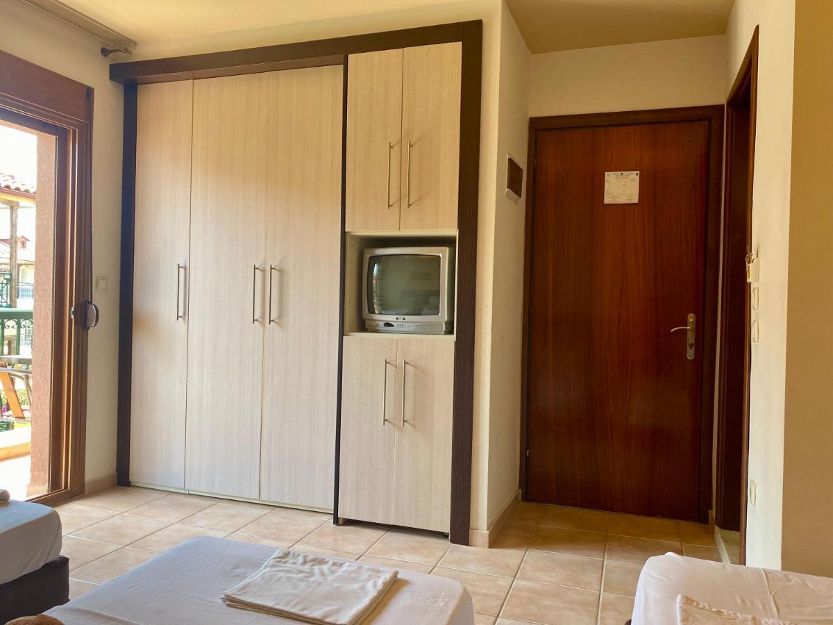 Hotel Alkionis Jeriszósz Kültér fotó